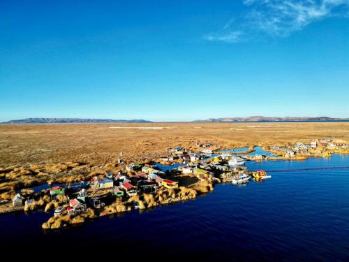 Urosfood & Titiqaqa Lodge in Puno