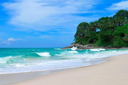 . Holiday Inn Resort Phuket Surin Beach, an IHG Hotel