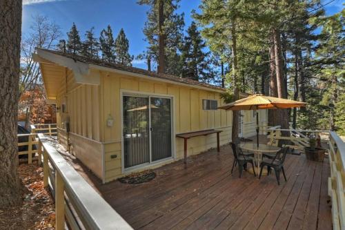 Peaceful Sunshine Chalet w/ Hottub-Serene Cabin in Big Bear Lake, USA