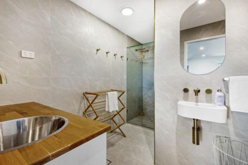 The Breezy Maple - Hinterland and range views in Mapleton