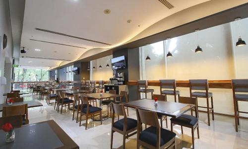 홀리데이 인 익스프레스 멕시코 레포르마 바이 IHG - 식음료(F&B)