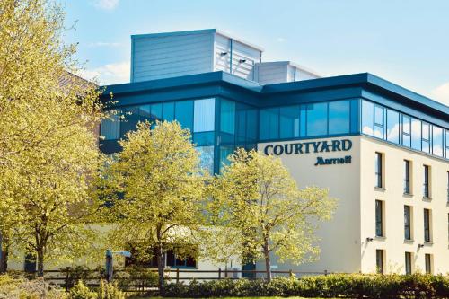 Courtyard by Marriott Glasgow Airport - Hotel - Paisley