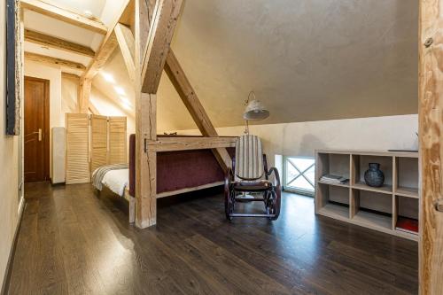 room detail thumbnail 0