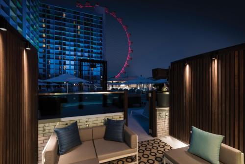 2023 더 링크 호텔 앤 카지노 (The Linq Hotel and Casino) 호텔 리뷰 및 할인 쿠폰 - 아고다 2023 더 링크 호텔 앤 카지노 (The Linq Hotel And Casino) 호텔 리뷰 및 할인 쿠폰 - 아고다