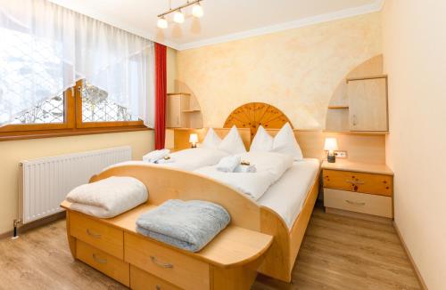 Two-Bedroom Apartment image 5
