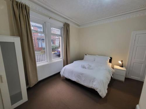 2 Bedroom Flat - both rooms are ensuite