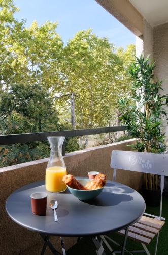 Balcony/terrace, 028- CHU Hopital, Appart 2chambres, Parking, Tram in Saint-Eloi