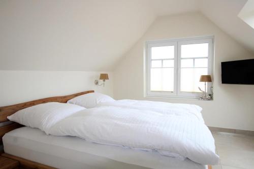 Apartment image 9