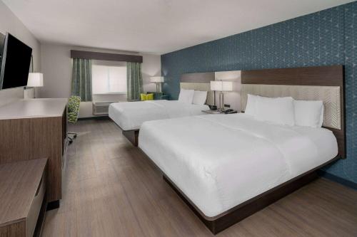 La Quinta by Wyndham Santa Rosa - image 10