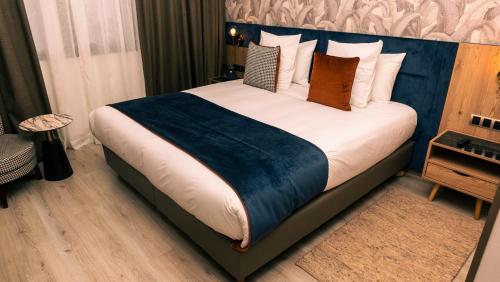 Superior Double Room image 4