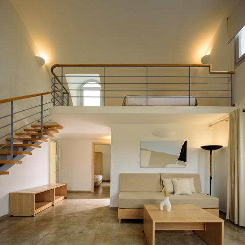 Aliter Suites in Exo Gialos Thiras