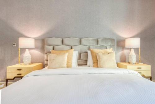 Bellavista Apartments Holiday Homes LLC - Magnificent - 3BR - 29 Boulevard - Partial Burj Khalifa & Fountain Views, Dubái (foto 3)