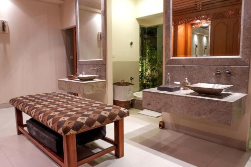 Special Offer - Spa Package at One-Bedroom Villa image 10