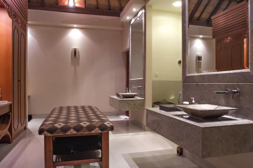 Special Offer - Spa Package at One-Bedroom Villa image 7