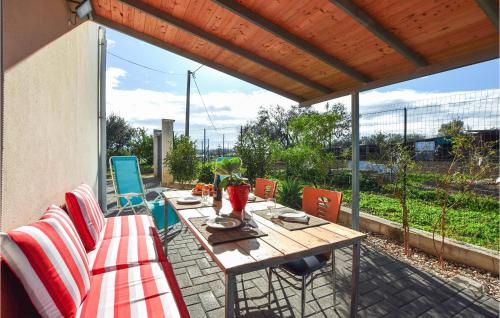  Pet Friendly Home In Partinico With House A Panoramic View in Partinico