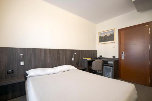 Hotel Ungheria Varese 1946 - image 3