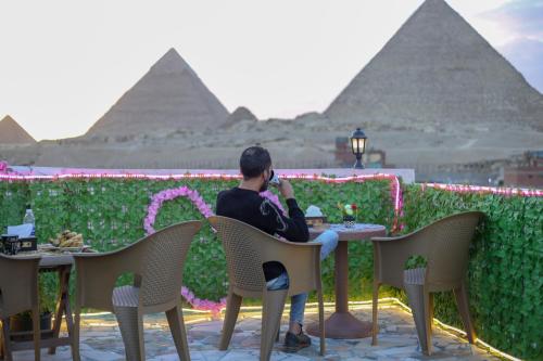 pyramids show hotel Room Type - Deluxe Double or Twin Room pyramids show hotel Room Type - Deluxe Double or Twin Room