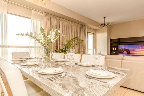 Apartment with Sea View image 9