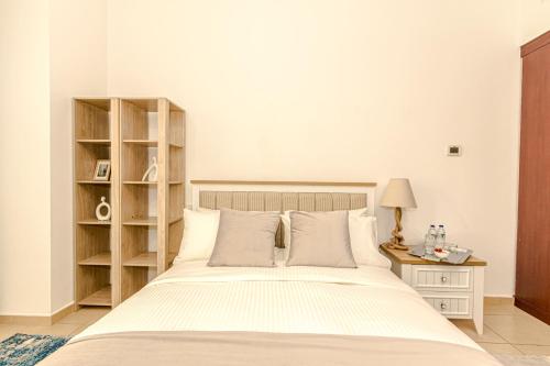 GMA Rimal5 4BR Sea View - image 9