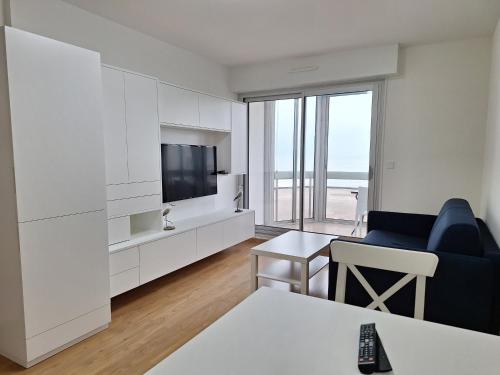 Appartement fonctionnel, vue imprenable mer 2
