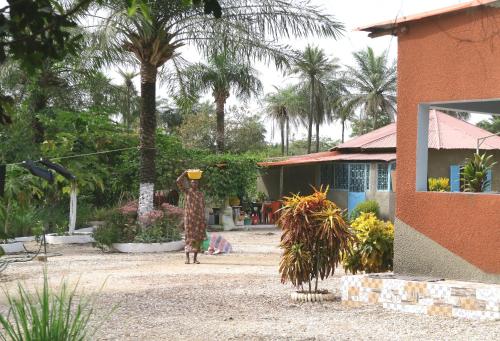 Skats, Chez Fatou et Saladin in Abéné