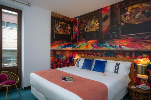 Double or Twin Room with Balcony image 10