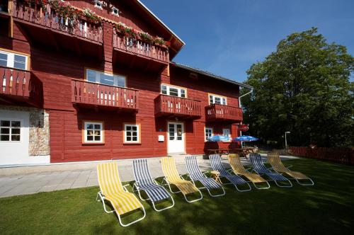 ทางเข้า, Hotel Vecernice in แจนสเก ลาซเน