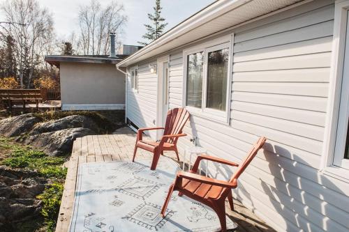 Yellowknife Downtown 50a ave Vacation Home