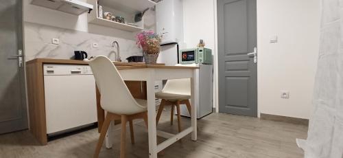 Appartement au rez-de-chaussée avec jardin privé - Location saisonnière - Margny-lès-Compiègne