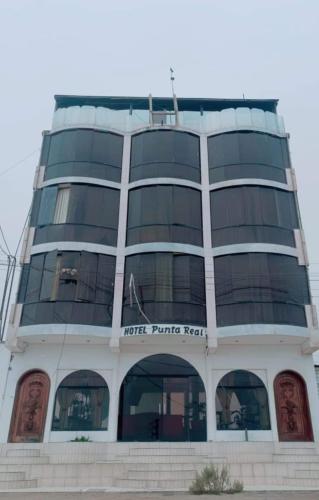 Hotel punta real
