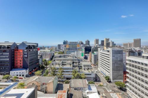 Backup-Powered Elegant City Balcony Apartment - image 6