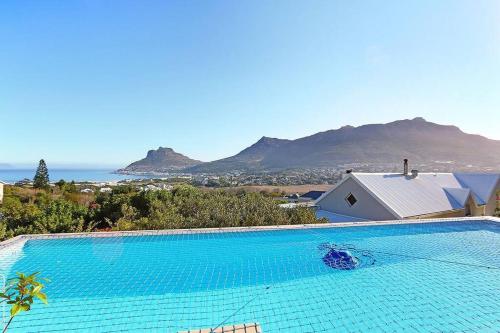 Entire Villa near the beach