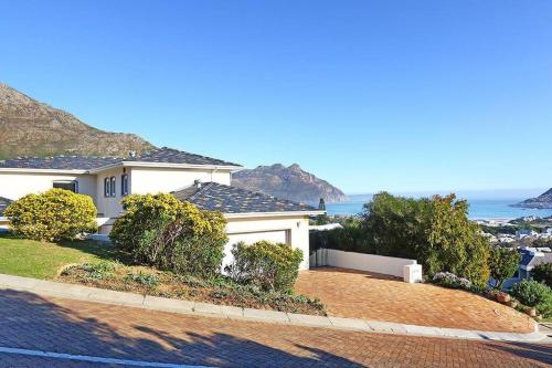 Entire Villa near the beach