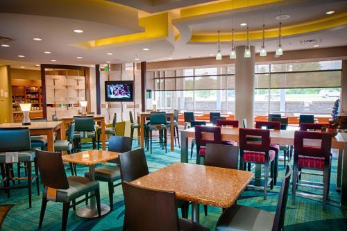 SpringHill Suites by Marriott Canton - image 13