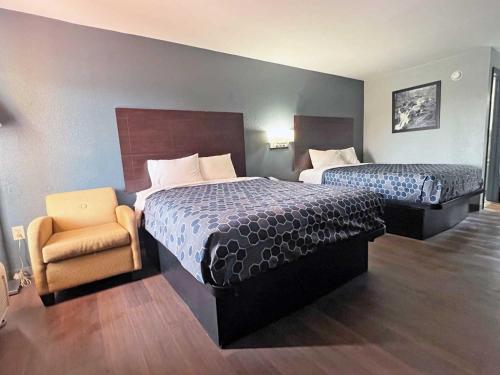 Red Carpet Inn & Suites