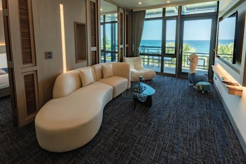 Seaview Villa Coastal Estate - 발코니/테라스