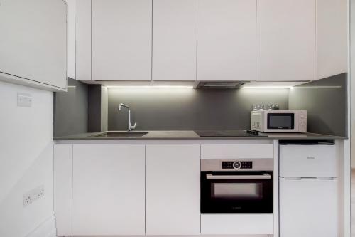 Kensington Studios - image 8