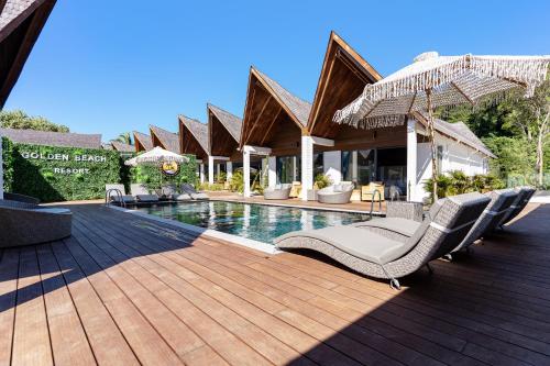 景色, Golden Beach Resort  in ロン島