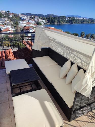 Studio with Sea View image 6