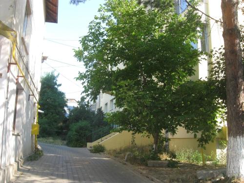 Lary Apartment - main image