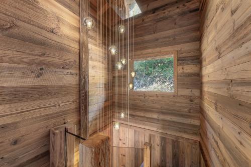 Chalet Kashmir 5MIN des pistes en voiture parking privé, spa, sauna (Chalet Kashmir 5MIN des pistes en voiture parking prive, spa, sauna) in ลา กิตตาซ