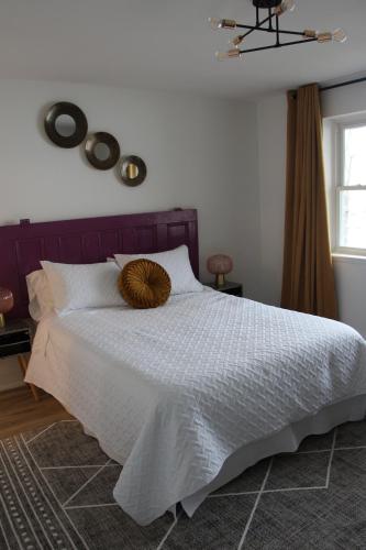 4 Guest Suite with Waterfront Views at Fancie's PEC - Suite 2, Belleville (fotografie 9)