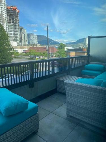 Spacious 2-bed, 2-bath condo in downtown Kelowna!, Kelowna (photo 6)