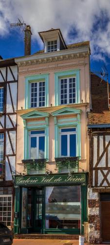 Maison de ville en bord de Seine à La Bouille