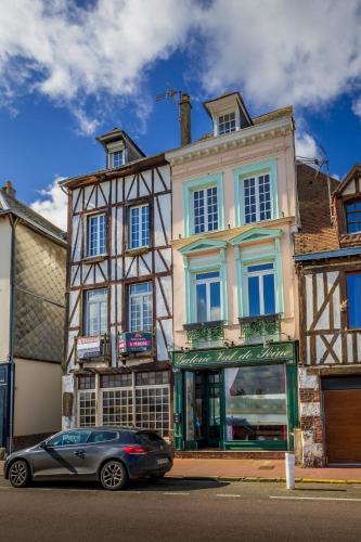 Maison de ville en bord de Seine à La Bouille