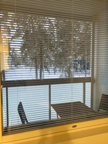 AuroraSky PineView, M, luonto, wifi, pysakointi in Myllypuro