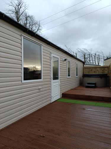 Hillingworth's Hot Tub Retreat - Lochmaben in Лочмабен