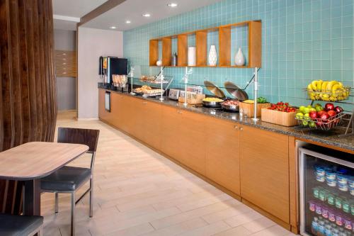 SpringHill Suites Long Island Brookhaven - image 2