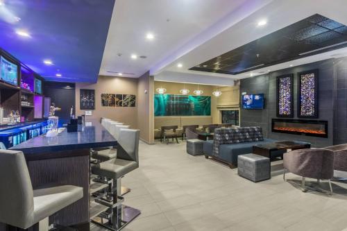 SpringHill Suites by Marriott Oklahoma City Downtown - image 6
