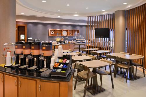 SpringHill Suites by Marriott Corona Riverside